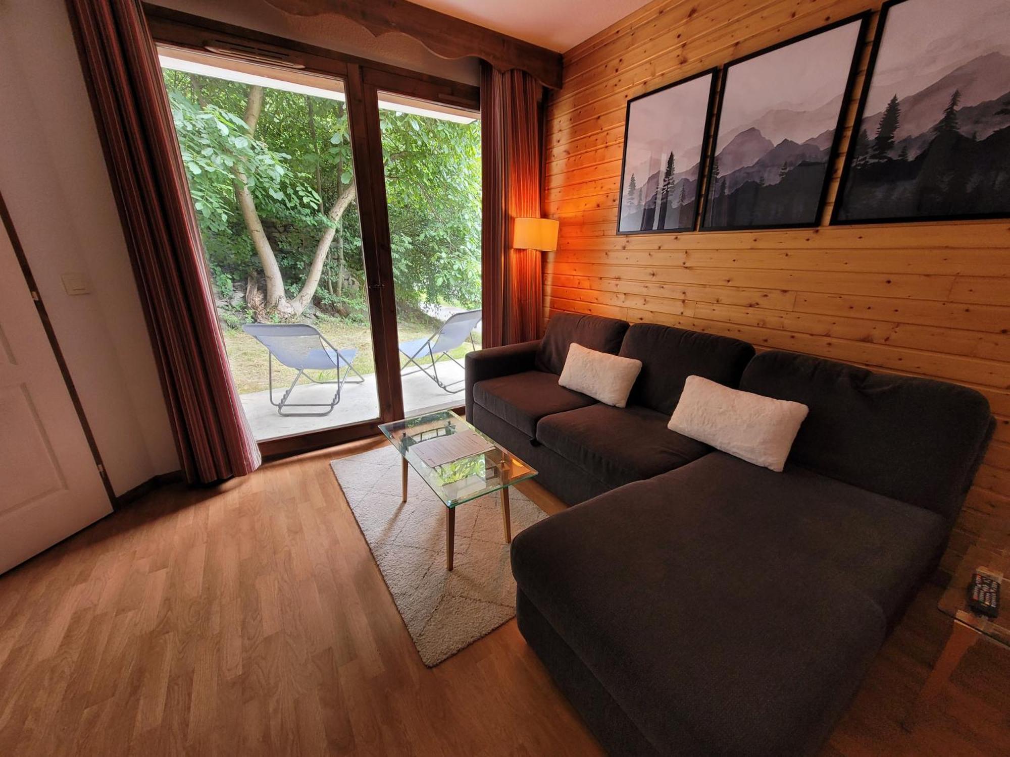 & Confort Orelle-3 Vallees Appartement *